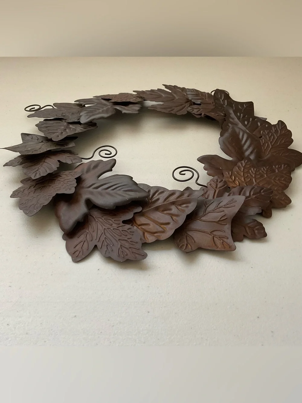 Rustic Brown Metal Leaf Wreath - Home Holiday Decor - Picture 3 of 6